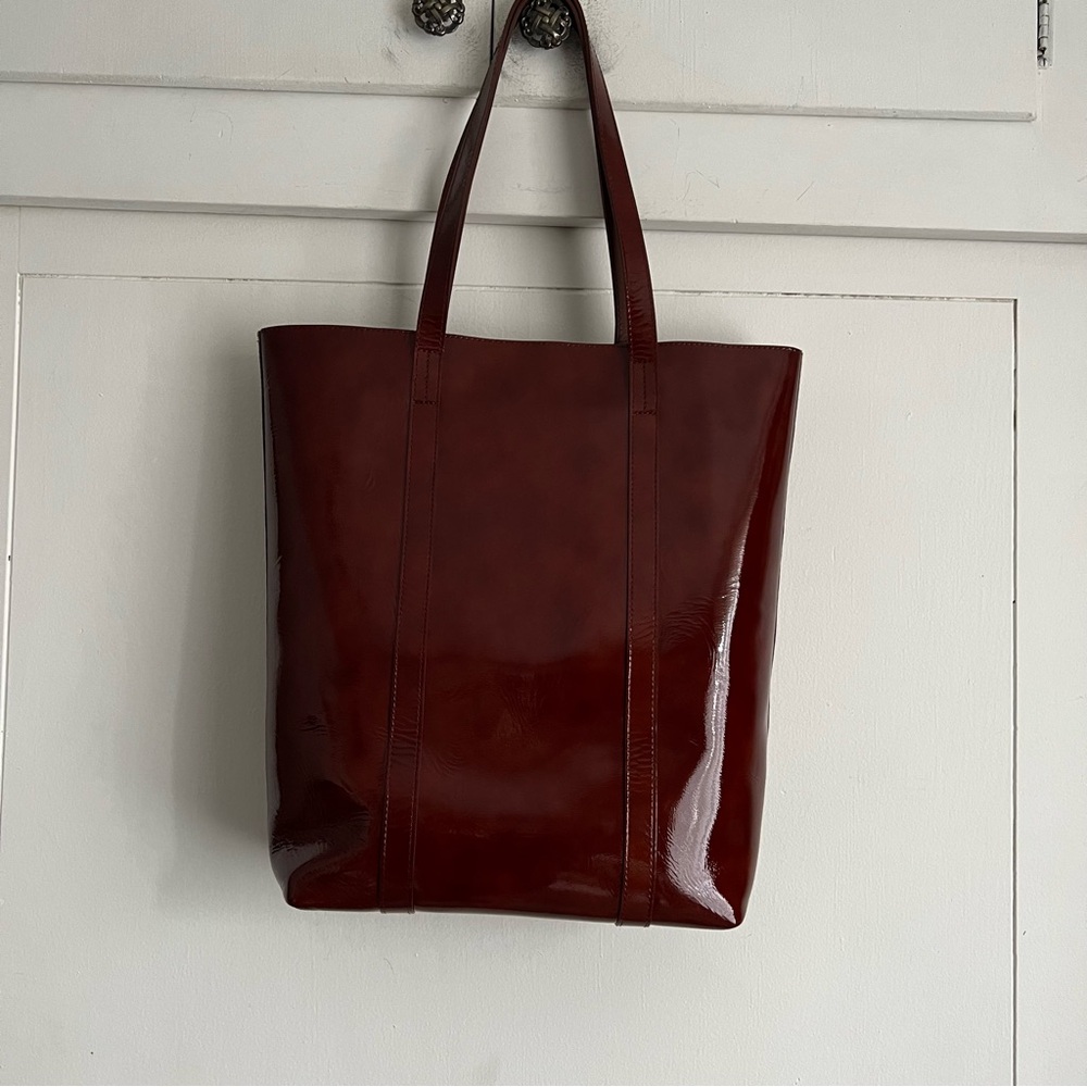 Sezane The Tote - Patent Mahogany